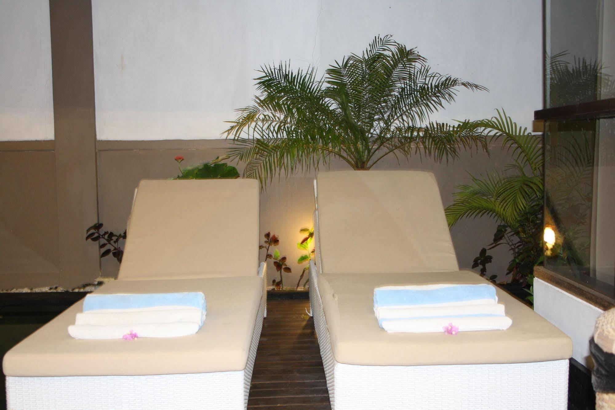 גילי טרוונגן Gili Pearl Three Bedroom Villa מראה חיצוני תמונה